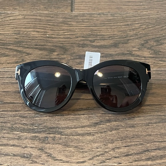 TOM FORD SUNGLASSES - Picture 3 of 10